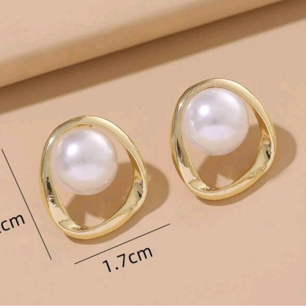 Faux Pearl Gold Tone Stud Earrings Bridal Statement wedding Cocktail Classic 💖 - Picture 11 of 13